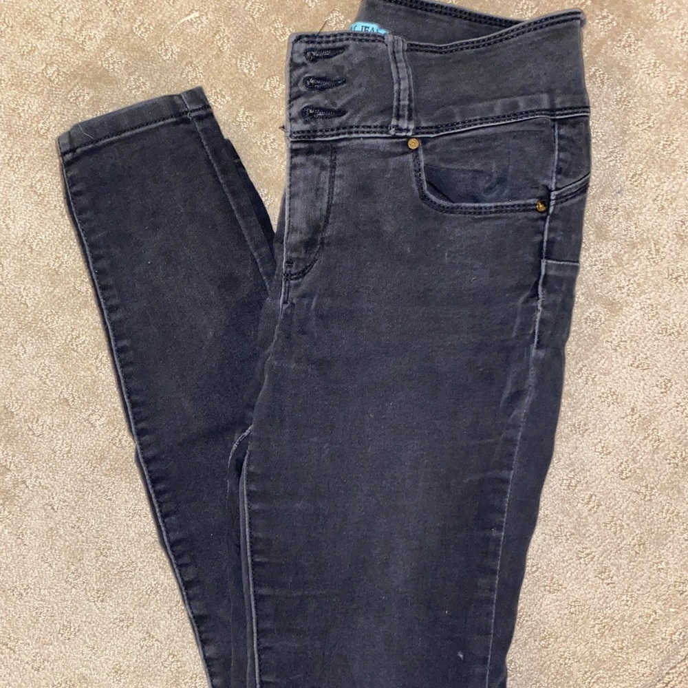 Black Skinny Jeans